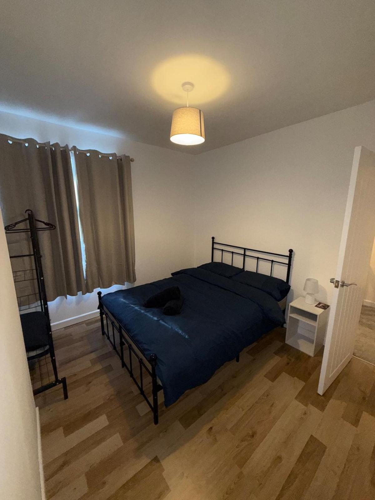 Charming 3-Bedroom House Кардифф Экстерьер фото